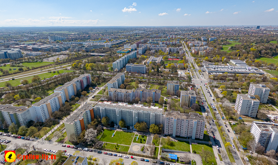 21.04.2023 - Baustelle der Großsanierung Kurt-Eisner-Straße in Neuperlach